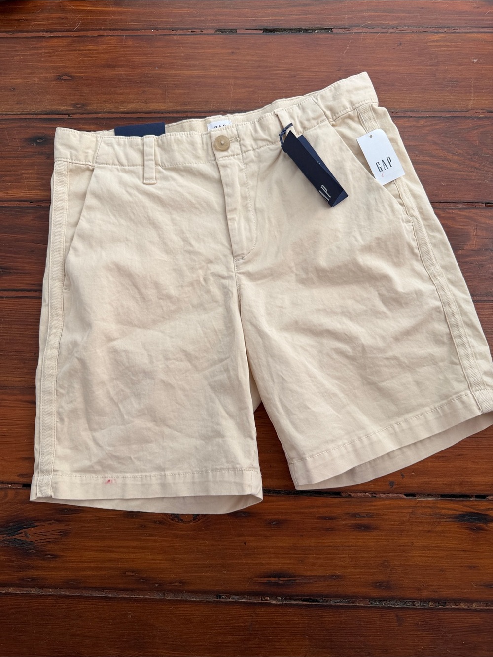 GAP Girlfriend Chino Short Long Inseam Light Cream Flat Front Bermuda Short NEW